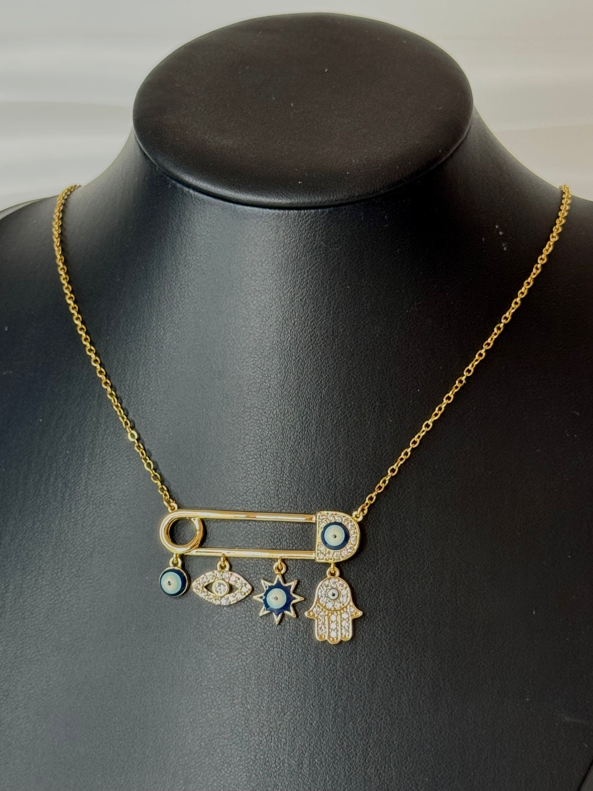 Collana Amuleto "Scudo di Luce" – Acciaio Inossidabile