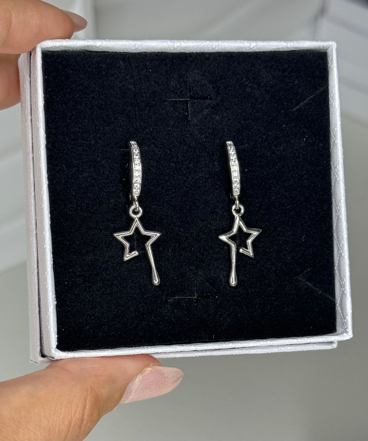 Orecchini pendenti “Cosmic Melt” – Argento 925 e Zirconi