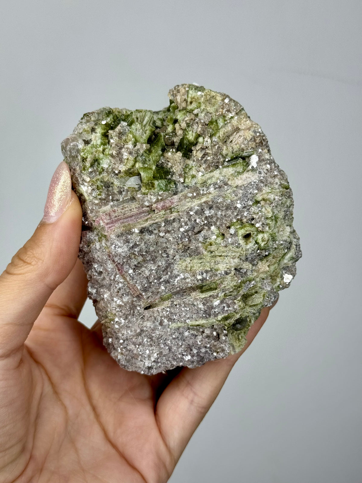 Lepidolite con mica viola, tormalina rosa e tormalina verde -  Brasile