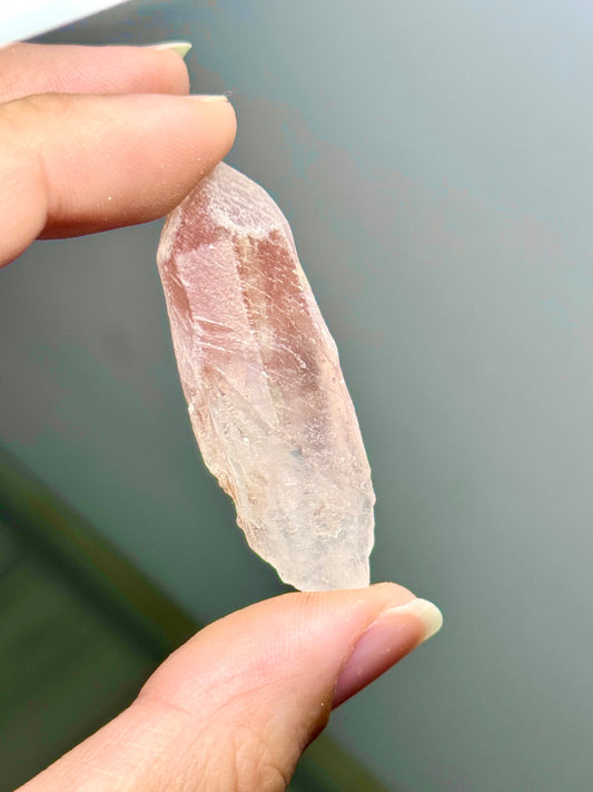 Quarzo ricoperto da ematite rosa- Brasile