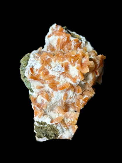 Heulandite arancione su Mordenite