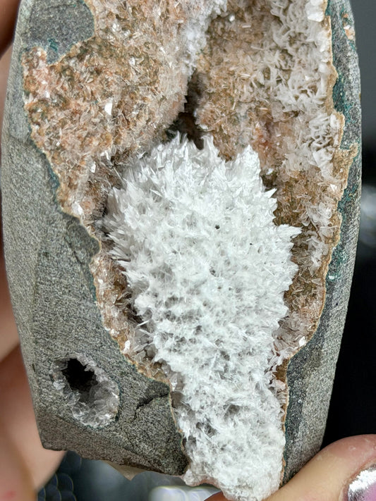 Geode okenite