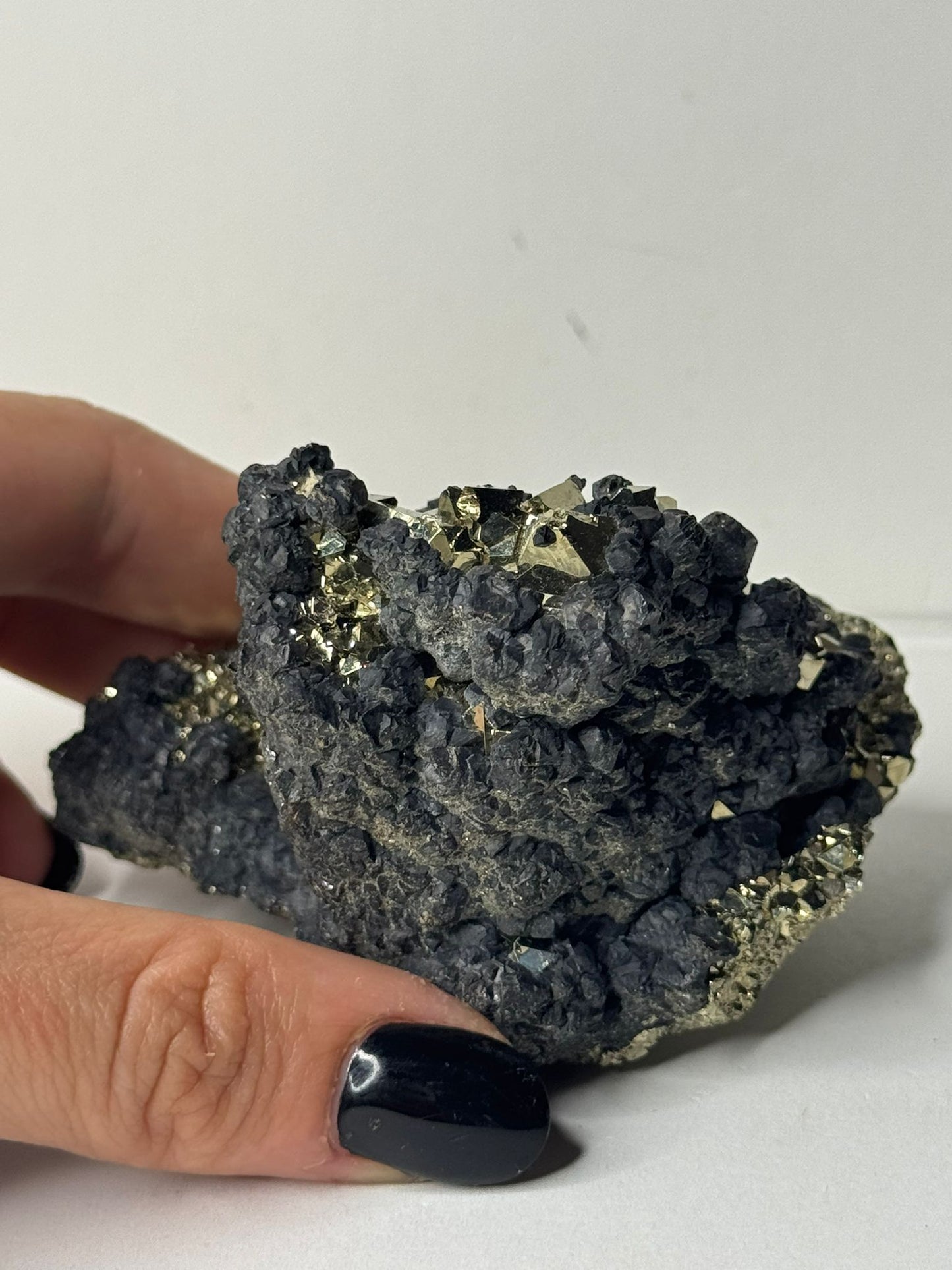 Pirite Octaedrica con Sfalerite Nera